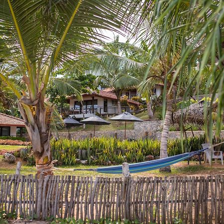 Hotel Omia Tangalle Esterno foto